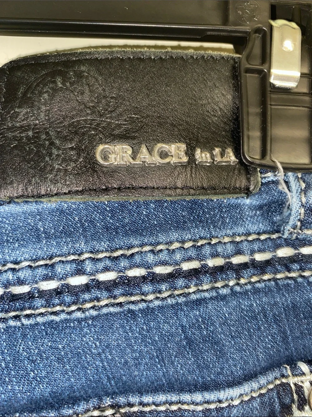 Grace in LA • Women's • Medium-Dark Blue • Bootcut • Stretch Jeans • Sz 30